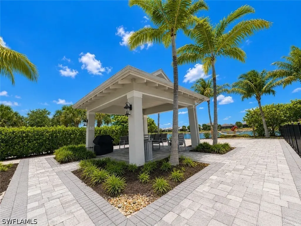 9028 Mayreau Way Naples FL 34114
