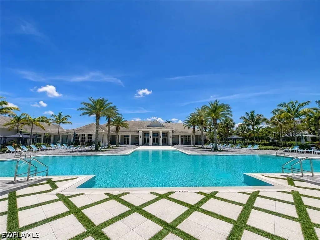 9028 Mayreau Way Naples FL 34114