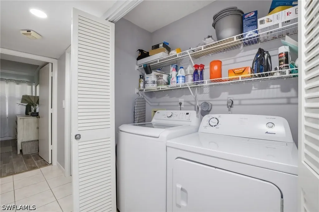1504 Mainsail Drive Naples FL 34114