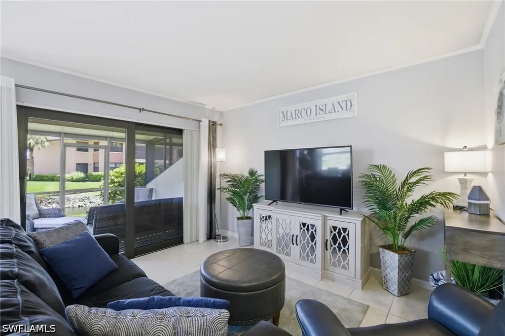 1504 Mainsail Drive Naples FL 34114
