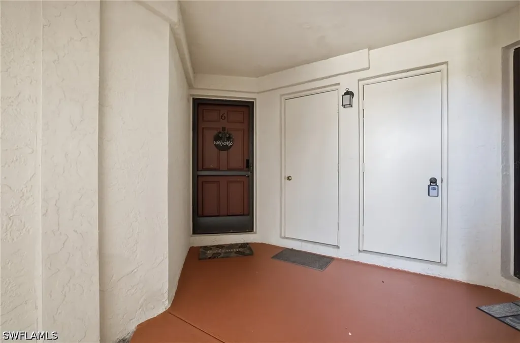 1504 Mainsail Drive Naples FL 34114