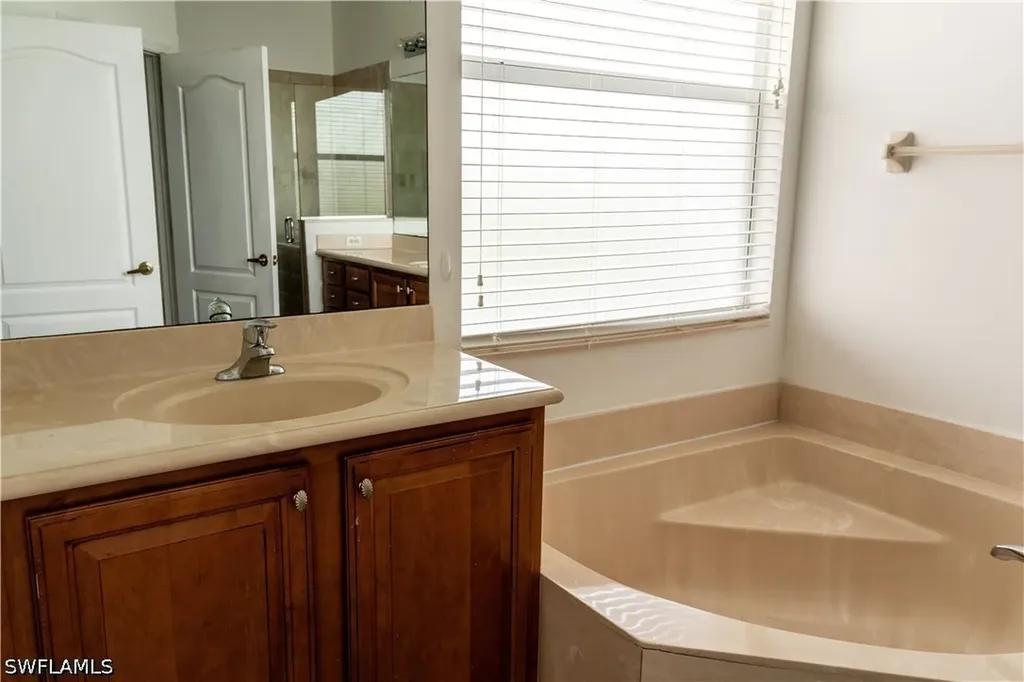 7029 Ambrosia Lane Naples FL 34119
