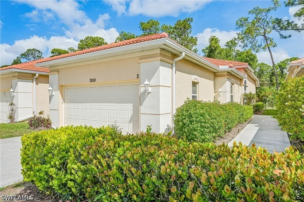 7859 Sanctuary Circle Naples FL 34104