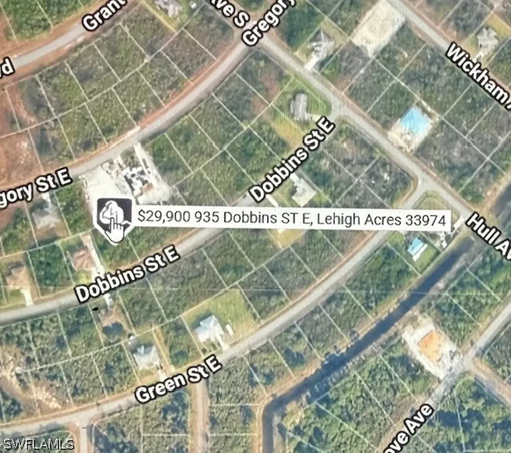 935 Dobbins Street E Lehigh Acres FL 33974