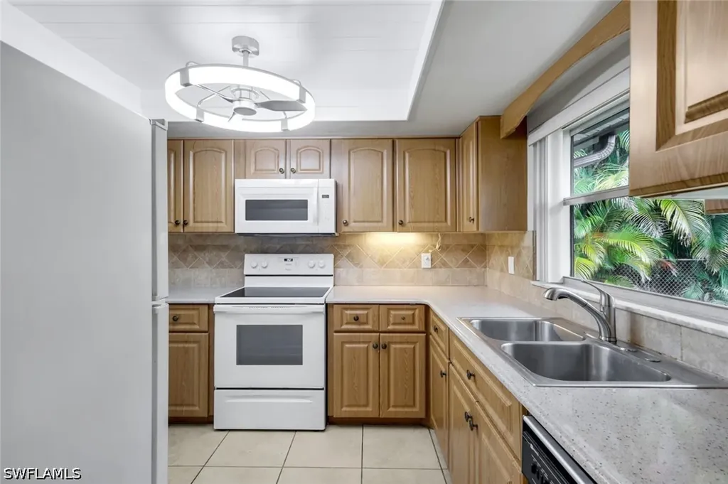6302 Hofstra Court W Fort Myers FL 33919