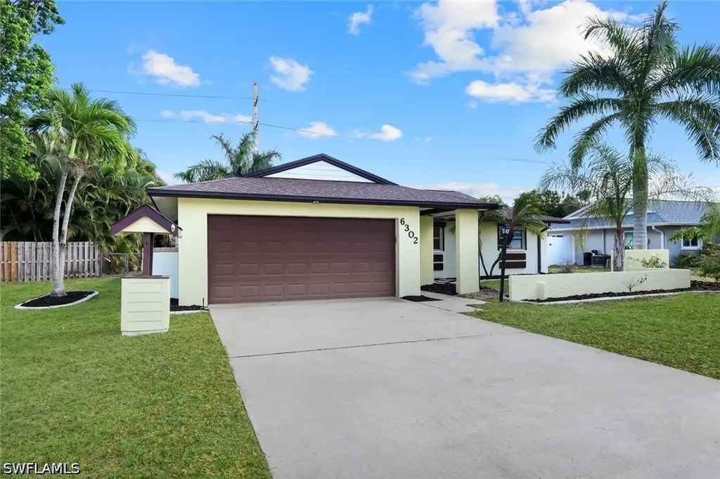 6302 Hofstra Court W Fort Myers FL 33919