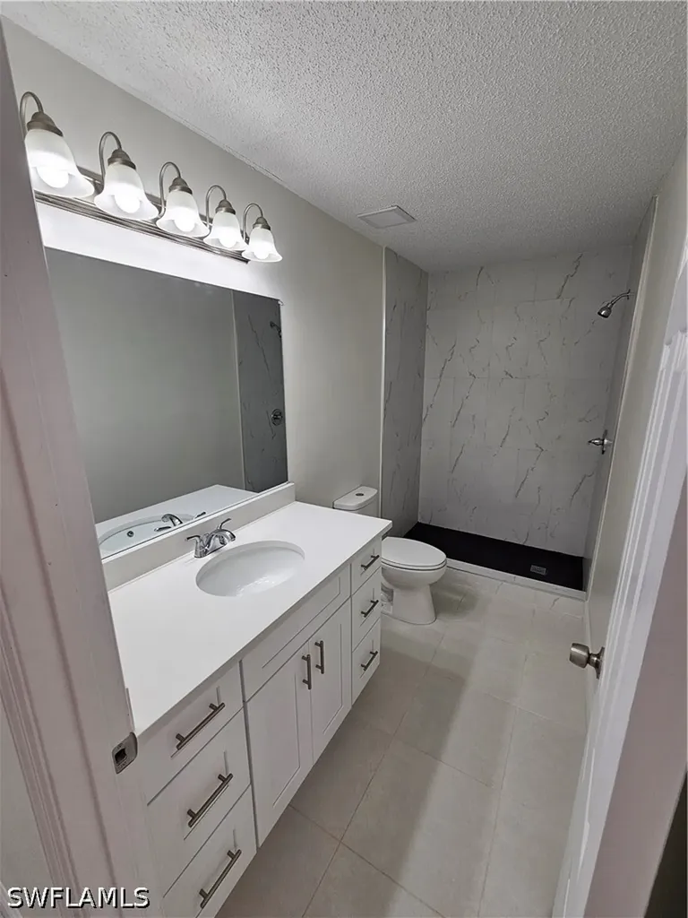 5234 Sholtz Street Naples FL 34113