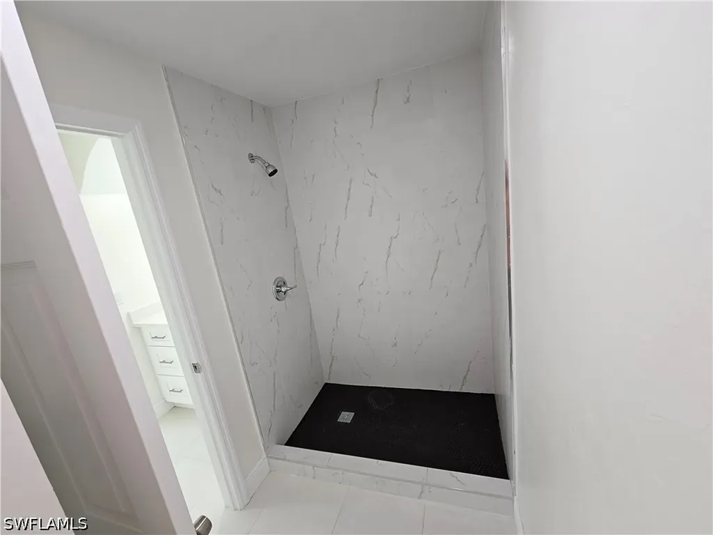 5234 Sholtz Street Naples FL 34113