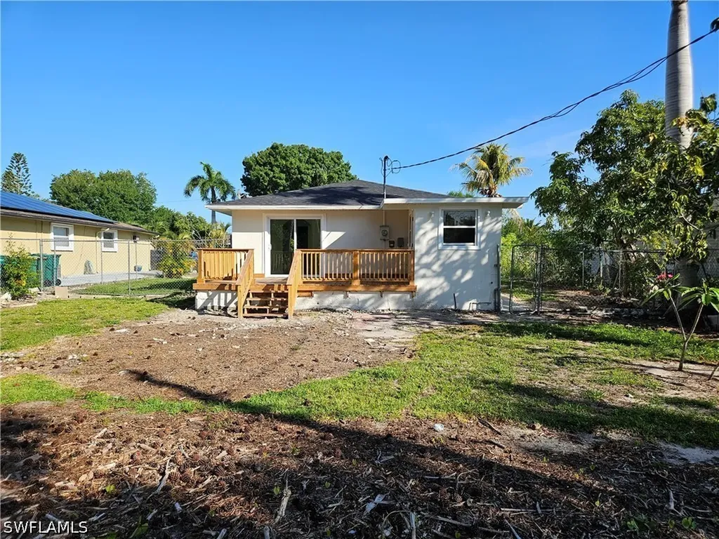 5234 Sholtz Street Naples FL 34113