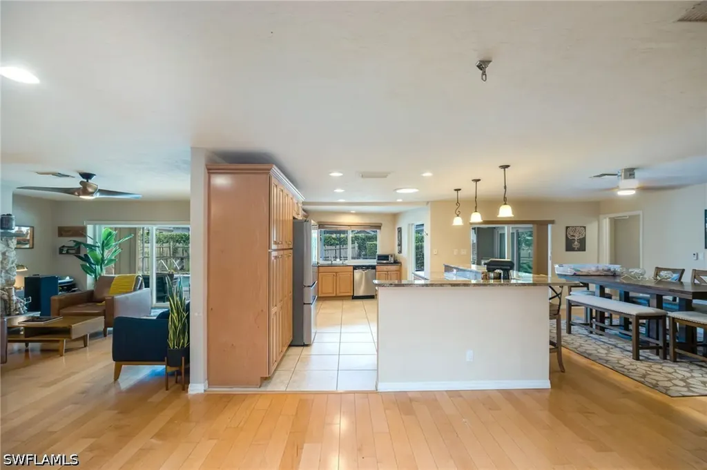 216 Willoughby Drive Naples FL 34110