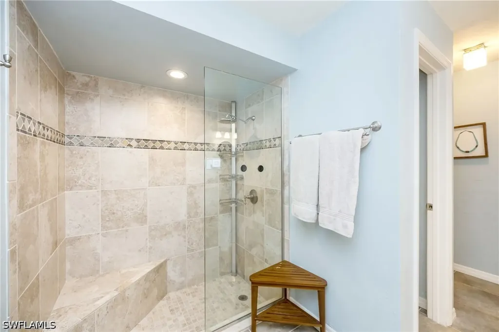 216 Willoughby Drive Naples FL 34110