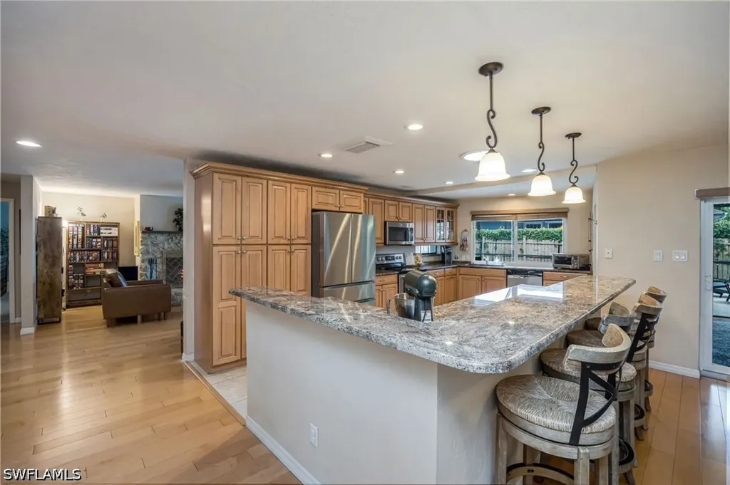 216 Willoughby Drive Naples FL 34110