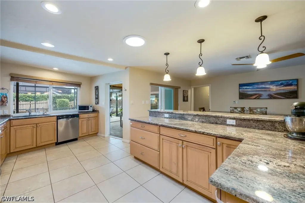 216 Willoughby Drive Naples FL 34110