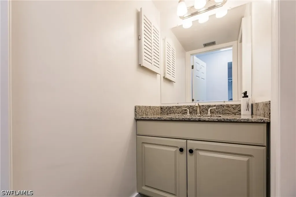 600 Neapolitan Way Naples FL 34103