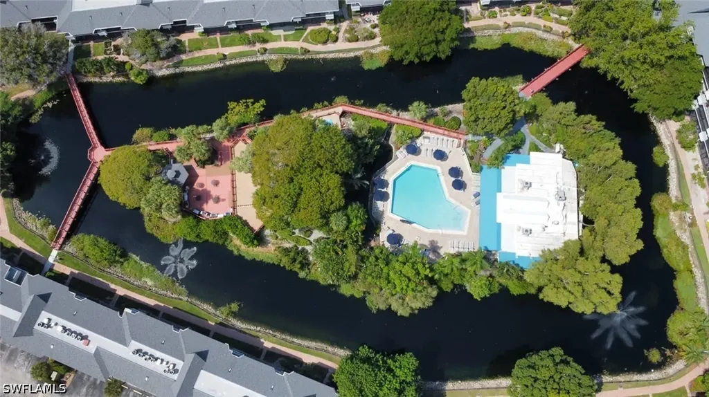 600 Neapolitan Way Naples FL 34103