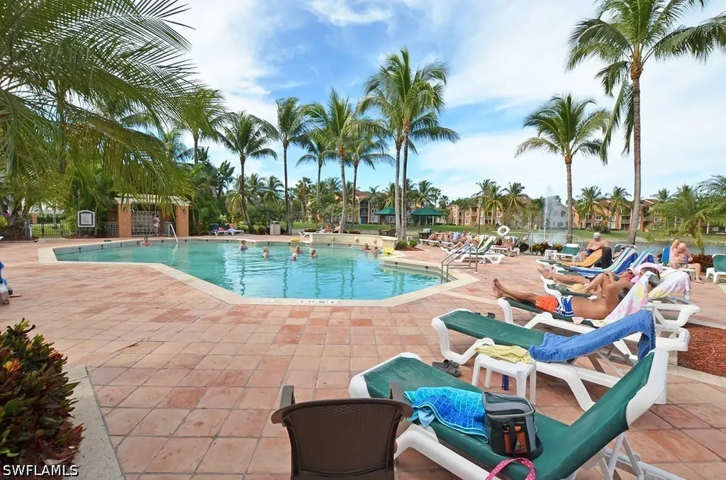 1265 Wildwood Lakes Boulevard Naples FL 34104