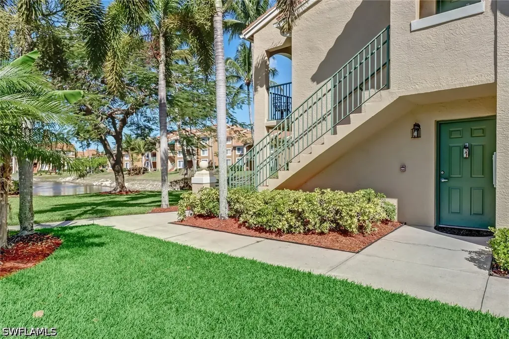 1265 Wildwood Lakes Boulevard Naples FL 34104