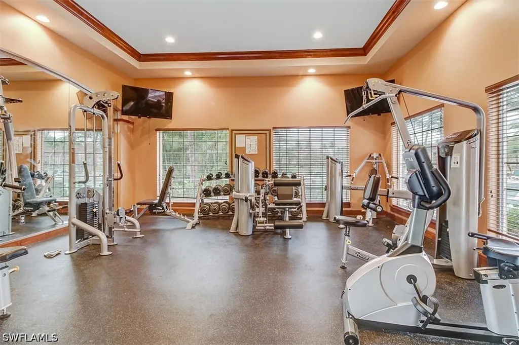 1265 Wildwood Lakes Boulevard Naples FL 34104
