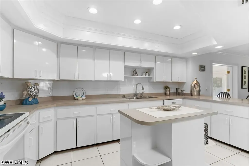 1020 28th Avenue N Naples FL 34103