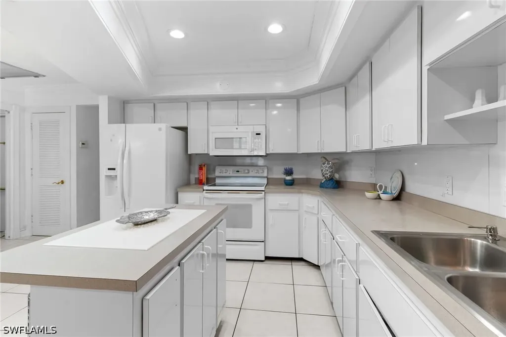 1020 28th Avenue N Naples FL 34103