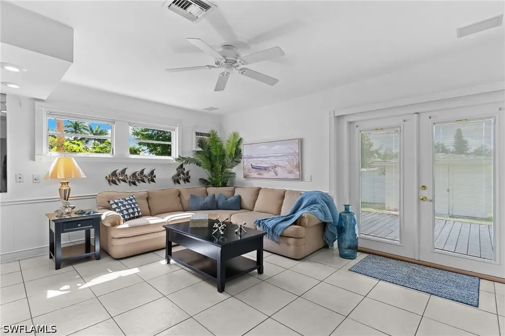 1020 28th Avenue N Naples FL 34103