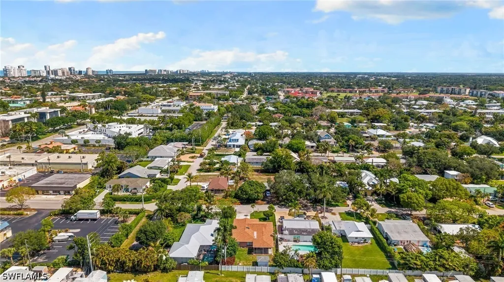 1020 28th Avenue N Naples FL 34103