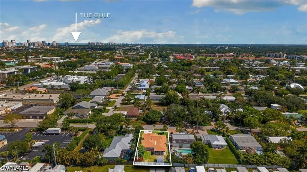 1020 28th Avenue N Naples FL 34103