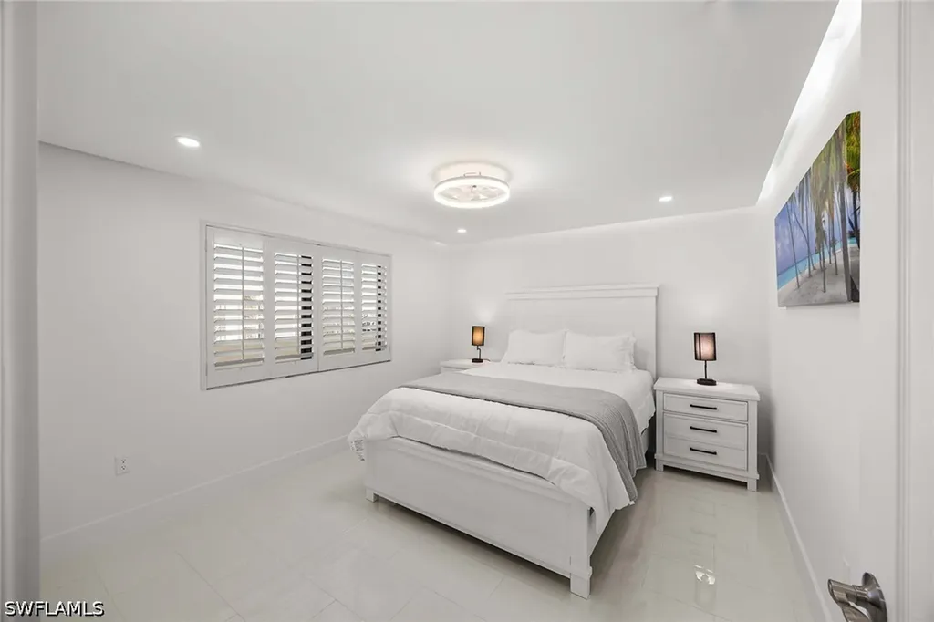 10475 Gulf Shore Drive Naples FL 34108
