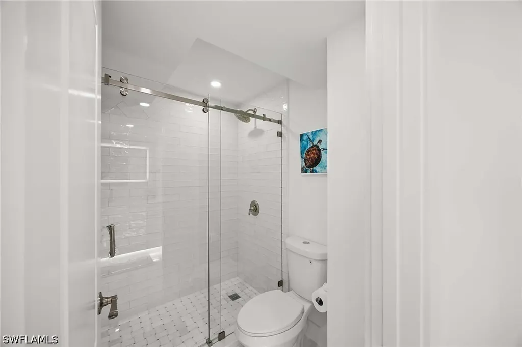 10475 Gulf Shore Drive Naples FL 34108