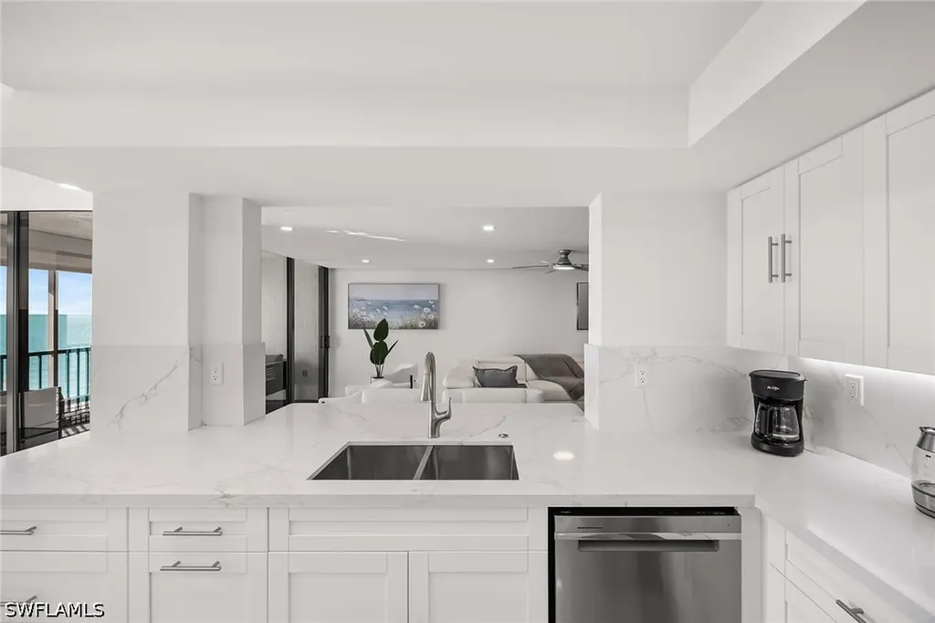 10475 Gulf Shore Drive Naples FL 34108