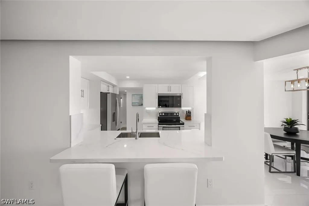 10475 Gulf Shore Drive Naples FL 34108