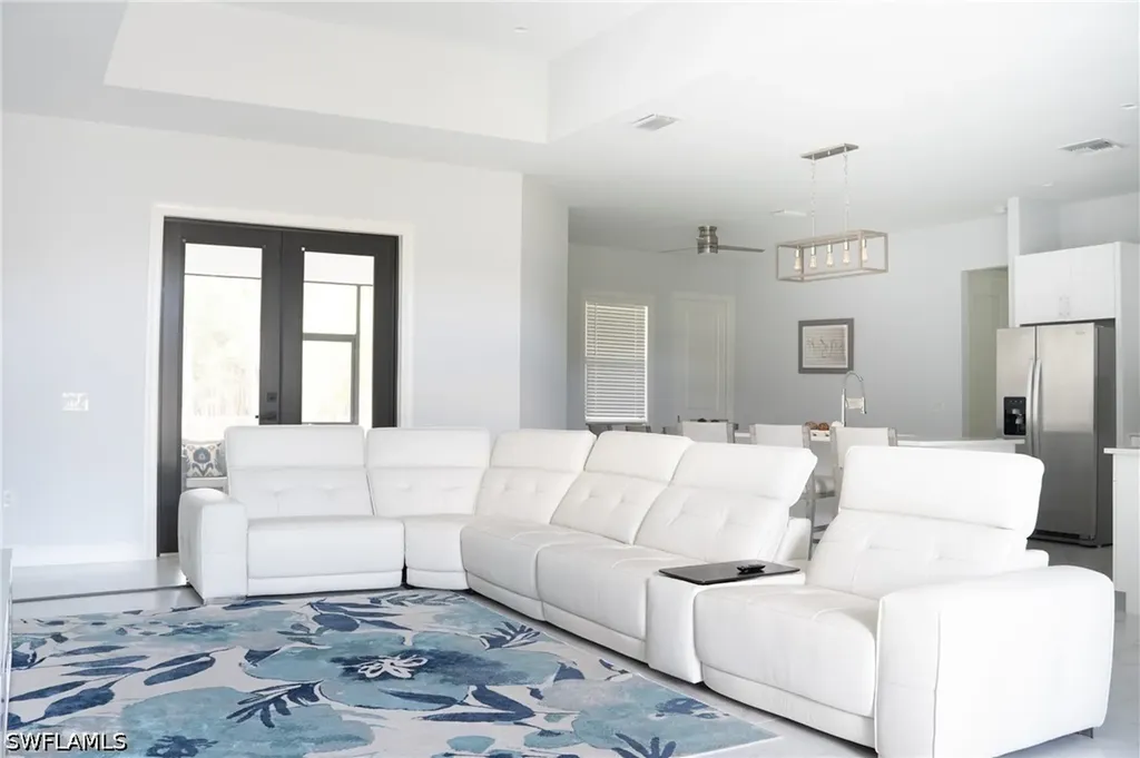 2471 64th Avenue NE Naples FL 34120