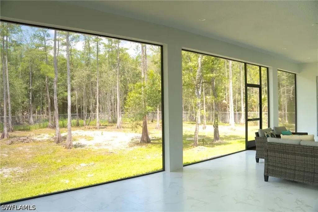 2471 64th Avenue NE Naples FL 34120