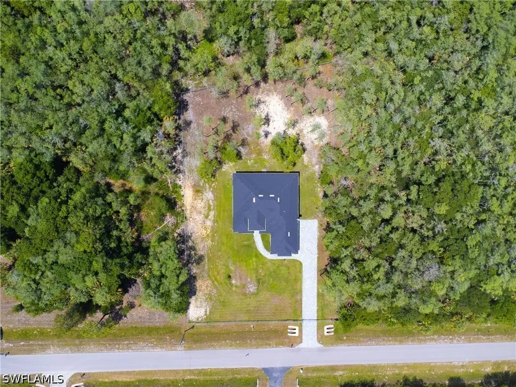 2471 64th Avenue NE Naples FL 34120