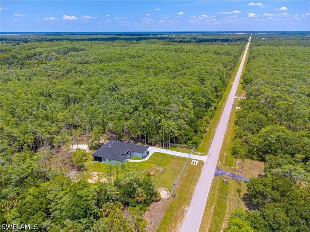 2471 64th Avenue NE Naples FL 34120
