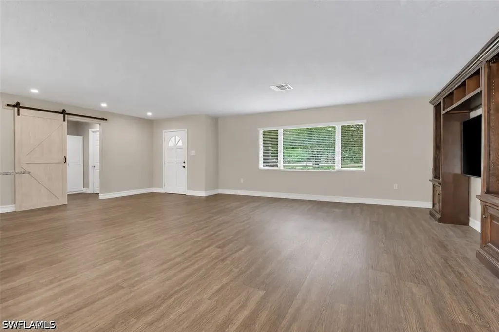 6101 Lancewood Way Naples FL 34116