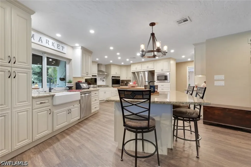 6101 Lancewood Way Naples FL 34116