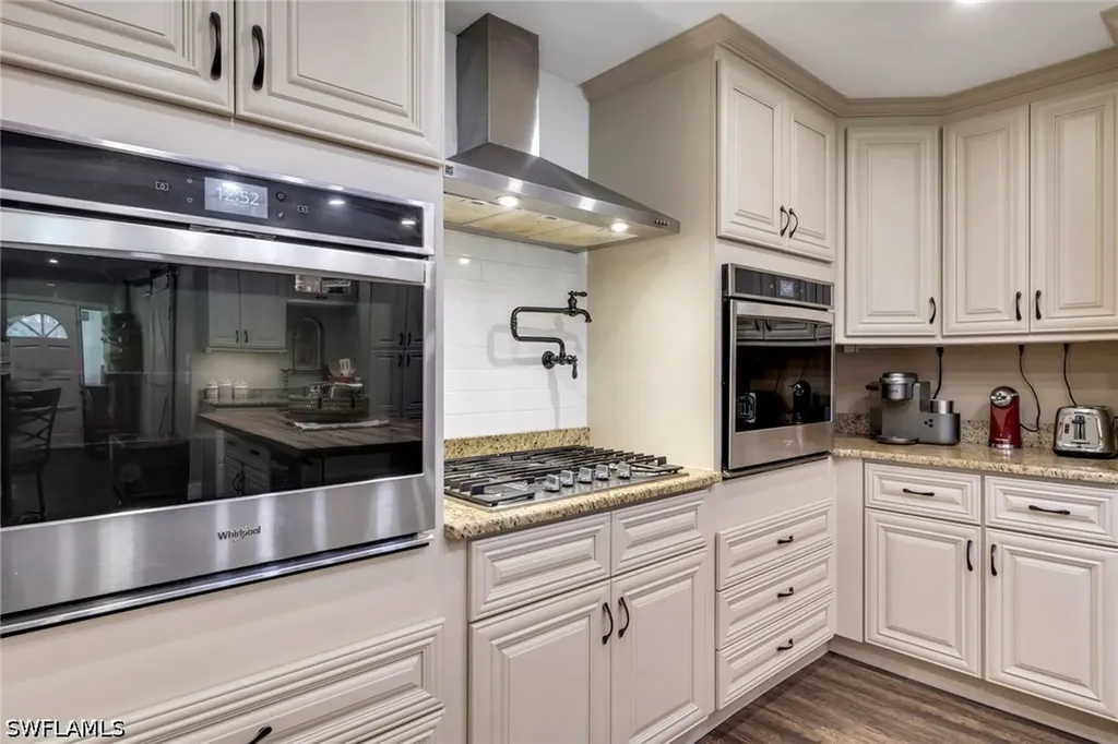 6101 Lancewood Way Naples FL 34116