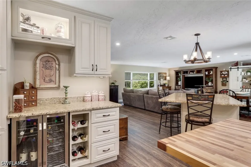 6101 Lancewood Way Naples FL 34116