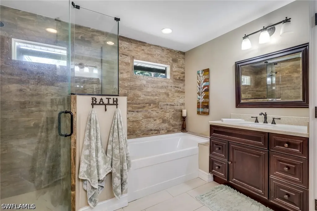 6101 Lancewood Way Naples FL 34116