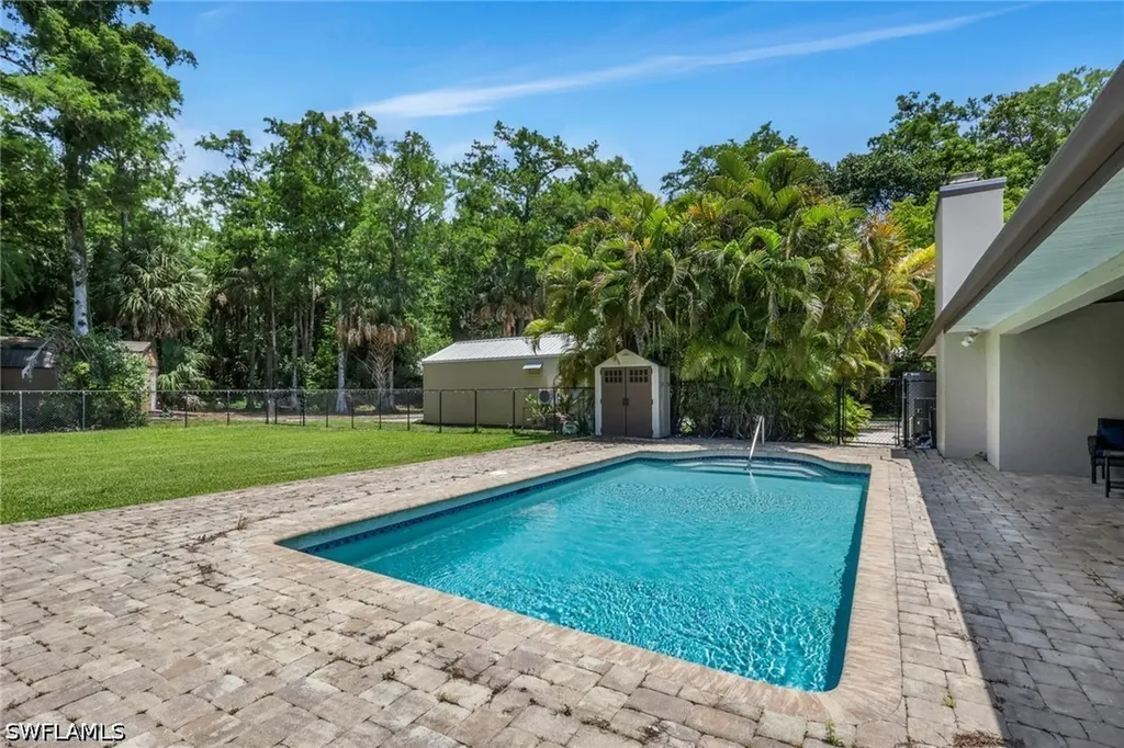 6101 Lancewood Way Naples FL 34116