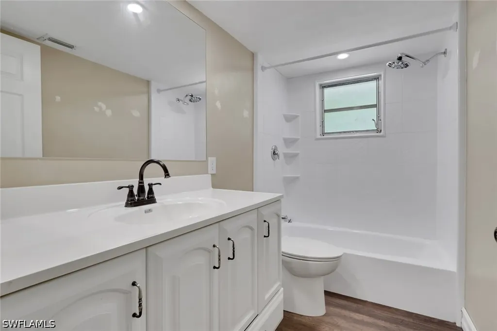 6101 Lancewood Way Naples FL 34116