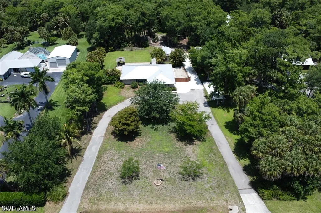 6101 Lancewood Way Naples FL 34116