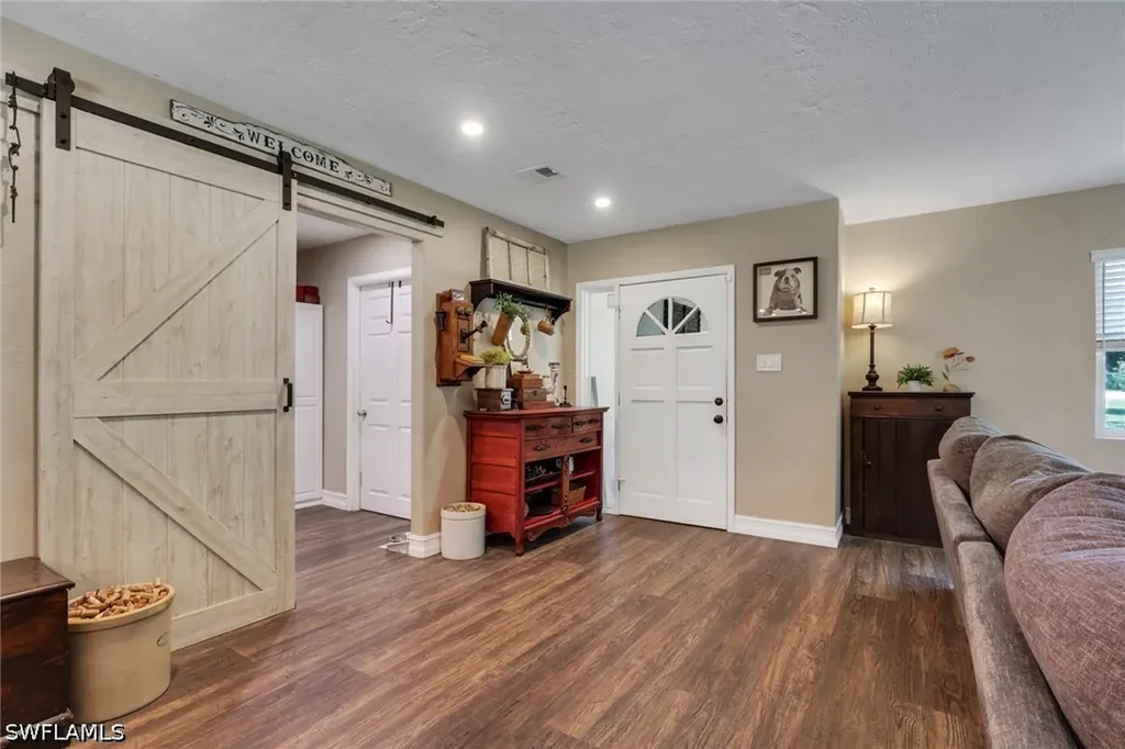 6101 Lancewood Way Naples FL 34116