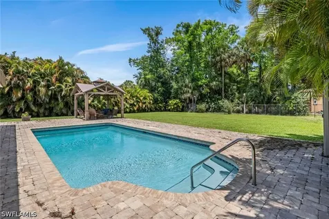 6101 Lancewood Way Naples FL 34116