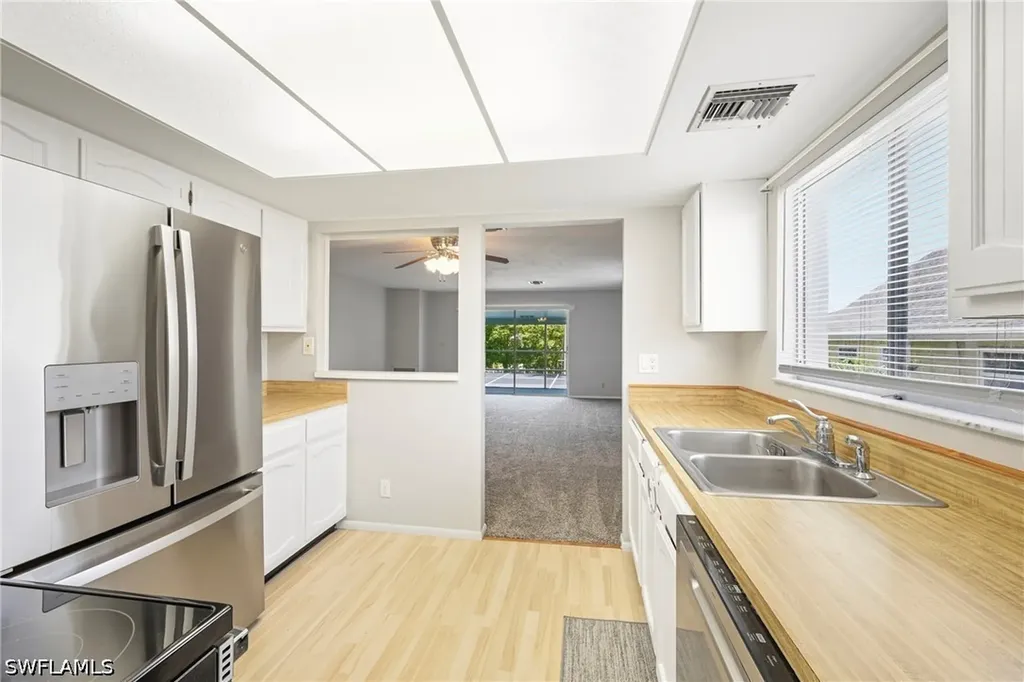 1376 Chesapeake Avenue Naples FL 34102