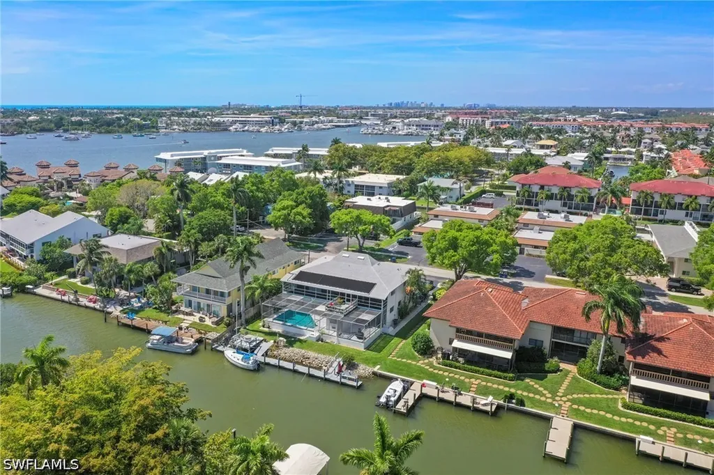 1376 Chesapeake Avenue Naples FL 34102