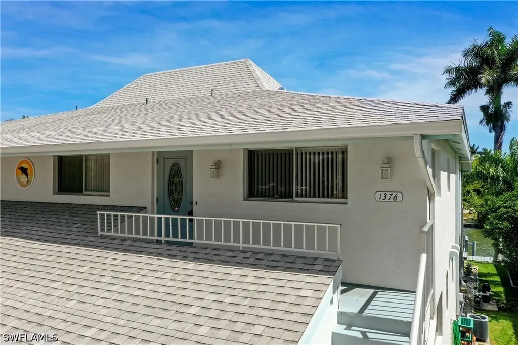 1376 Chesapeake Avenue Naples FL 34102