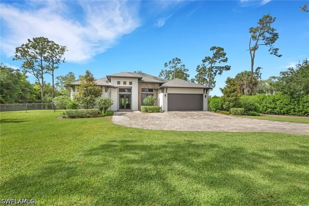 3028 Woodstock Avenue Naples FL 34120