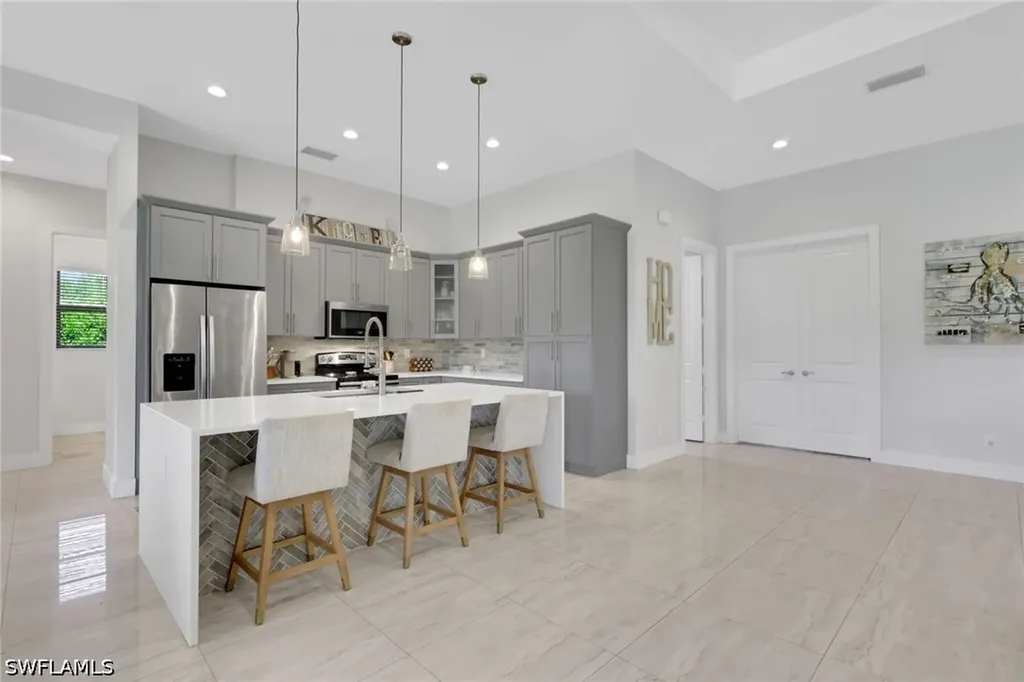 3028 Woodstock Avenue Naples FL 34120